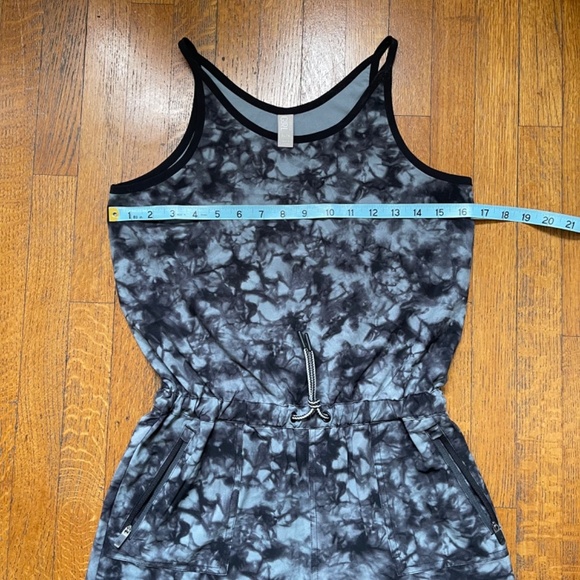 ATHLETA GIRL ON THE GO CAMO ROMPER Gray Tie Dye Sz XL 14 - Picture 5 of 9